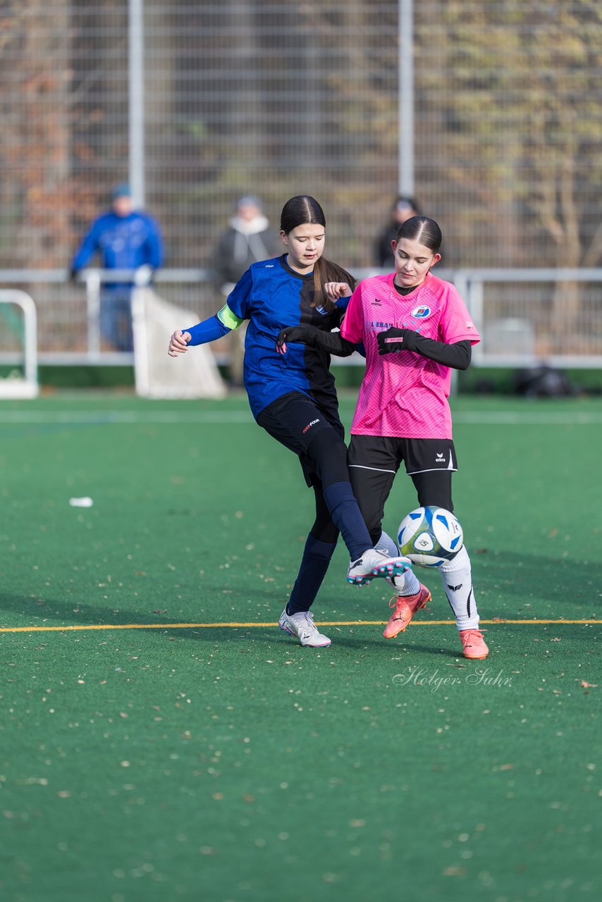 Bild 200 - wCJ VfL Pinneberg - SSV Rantzau : Ergebnis: 0:0